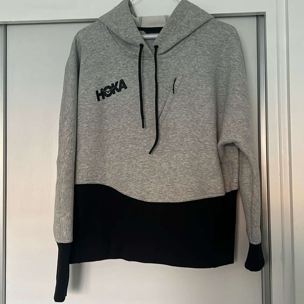 HOKA sweater size Medium runs a bit small
